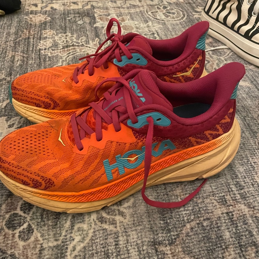 Hokas size women’s 10